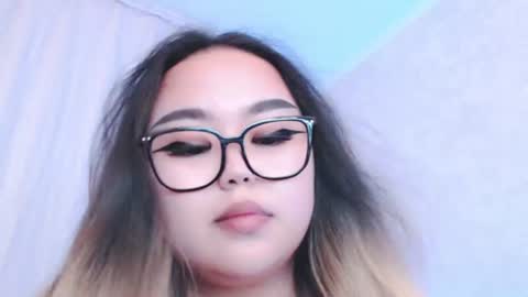 Snapshot of amelia_sunlight chatting on 06.29.26 Amelia online show from 06.29.26