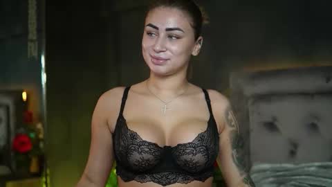  Amelia  online show from 11.24.25