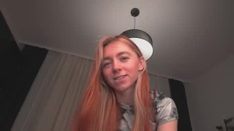 Snapshot of ameliamber0 chatting on 02.01.25 Amelia online show from 02.01.25