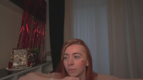 Snapshot of ameliamber0 chatting on 02.13.25 Amelia online show from 02.13.25