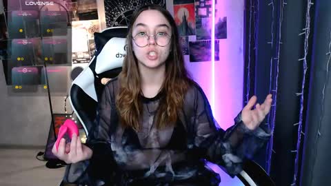 Amelia online show from 04.16.26