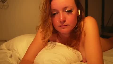 Amelia online show from 01.23.25