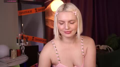  Amelia  online show from 10.29.25