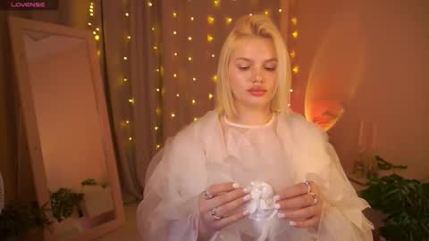 Snapshot of ameliawells chatting on 01.19.26 Amelia online show from 01.19.26