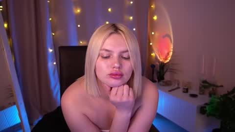 Snapshot of ameliawells chatting on 02.03.26 Amelia online show from 02.03.26