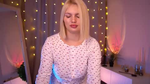 Snapshot of ameliawells chatting on 02.21.26 Amelia online show from 02.21.26