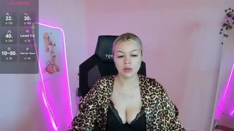 Amelie online show from 06.19.26