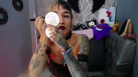 AMELIEROUS .. see you tomorrow  kisses online show from 10.10.25