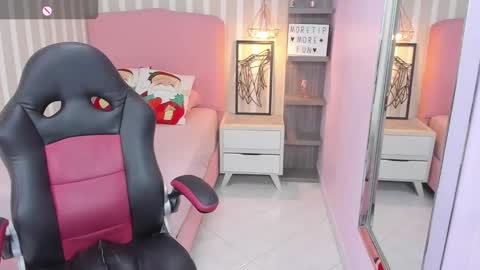 Victoria online show from 12.19.24