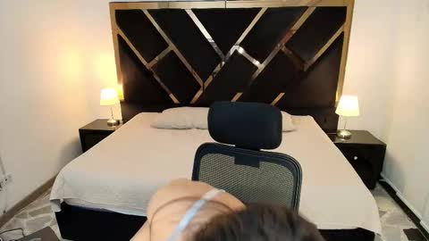 Snapshot of ameliie_saenz chatting on 09.09.25 Ameli online show from 09.09.25