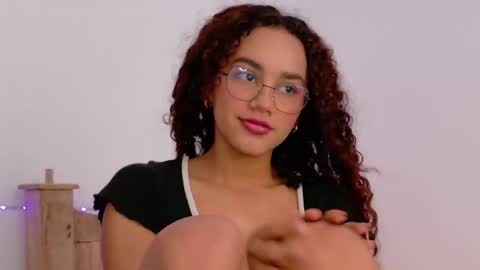 Snapshot of amely_sweetheat chatting on 05.01.26 Amely online show from 05.01.26