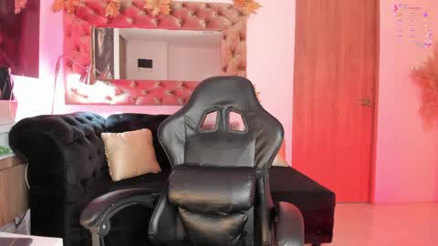          online show from 04.13.26