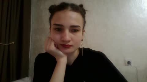 Snapshot of amethystnight_ chatting on 03.04.25 Julia online show from 03.04.25