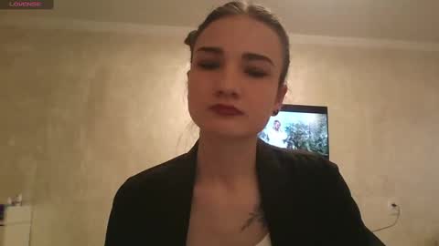 Snapshot of amethystnight_ chatting on 03.06.25 Julia online show from 03.06.25