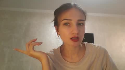 Snapshot of amethystnight_ chatting on 09.15.25 Julia online show from 09.15.25