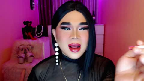 Queen Mireska online show from 12.31.24