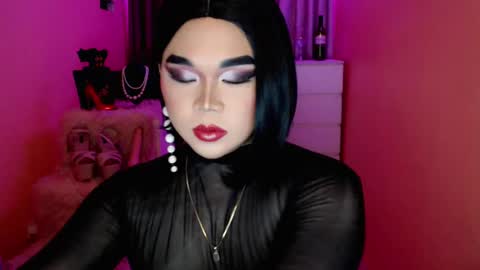 Queen Mireska online show from 01.26.25