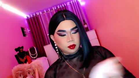 Queen Mireska online show from 02.23.25