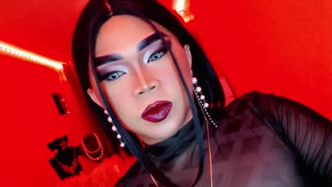 Queen Mireska online show from 03.06.25