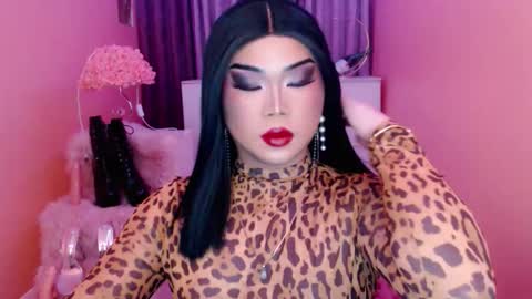 Queen Mireska online show from 09.24.25