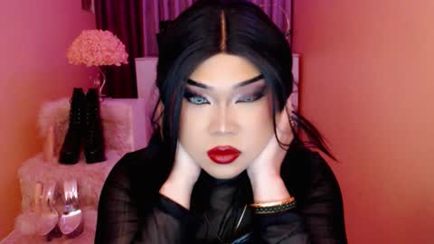 Queen Mireska online show from 09.27.25