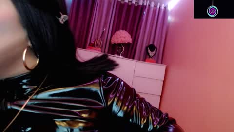 Queen Mireska online show from 03.17.26