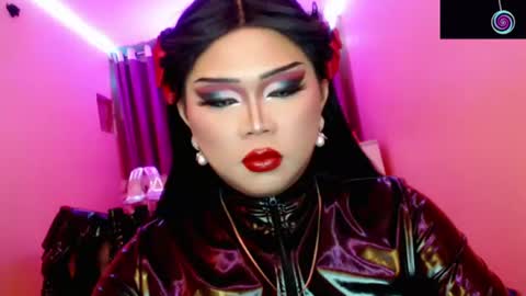 Snapshot of amiadoll chatting on 06.22.26 Queen Mireska online show from 06.22.26