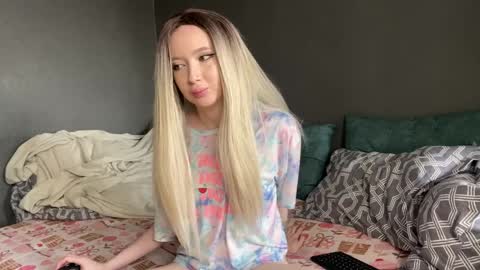 Ami Air online show from 04.09.26