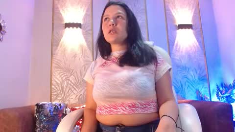 Snapshot of amie_gh chatting on 09.22.25 Amie online show from 09.22.25