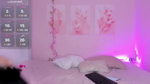 AmiiClark  online show from 05.25.26