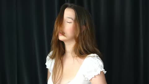 Snapshot of amilia4u chatting on 10.03.25 A online show from 10.03.25