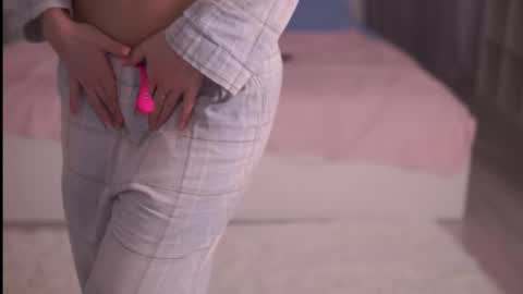 Snapshot of amillygil chatting on 12.02.25 Emily online show from 12.02.25