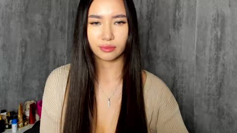 Amina online show from 12.05.24