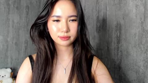 Amina online show from 01.11.25