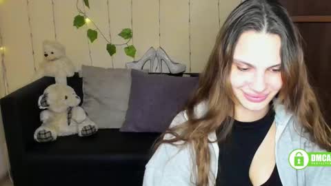 Amina online show from 02.10.25