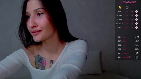 Camilla online show from 10.03.25