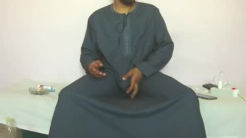 Snapshot of amir_elaraby chatting on 10.07.25 Amir online show from 10.07.25