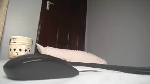 Snapshot of amira9120 chatting on 10.10.25 amira9120 online show from 10.10.25