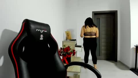 Amiraisa online show from 02.03.25