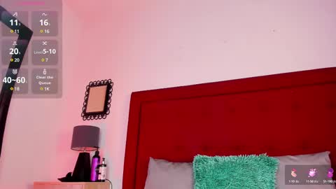 Snapshot of ammbar_foxx chatting on 02.23.25 ambar online show from 02.23.25