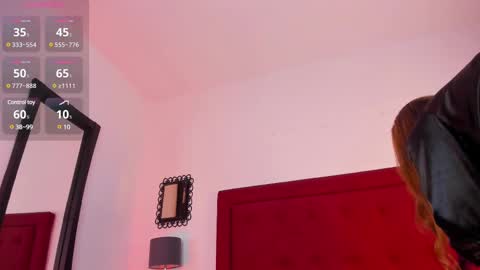 Snapshot of ammbar_foxx chatting on 02.24.25 ambar online show from 02.24.25