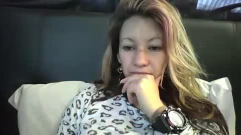 Snapshot of ammber3 chatting on 12.19.24 Paula D online show from 12.19.24