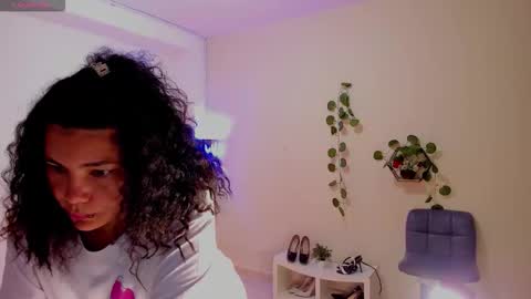 Amelya online show from 10.13.25