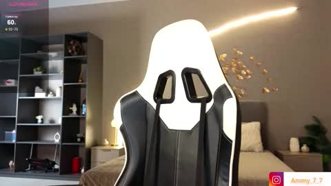 Snapshot of ammy_cumwme chatting on 09.30.25 Ammy dont forget to thumbs up me online show from 09.30.25