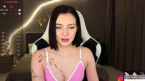 Ammy  dont forget to thumbs up me  online show from 12.14.25