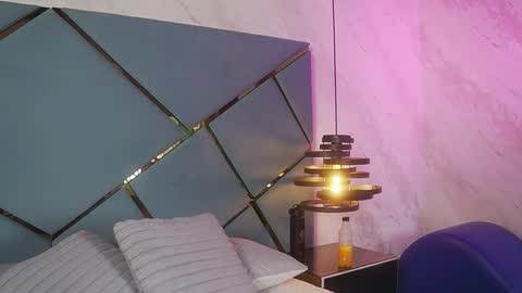 Snapshot of ammy_durand chatting on 11.08.25 ammy durand online show from 11.08.25