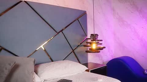 Snapshot of ammy_durand chatting on 11.15.25 ammy durand online show from 11.15.25