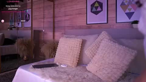 Ammy Scott  online show from 12.05.25