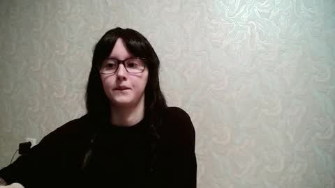 Amomira online show from 11.13.25