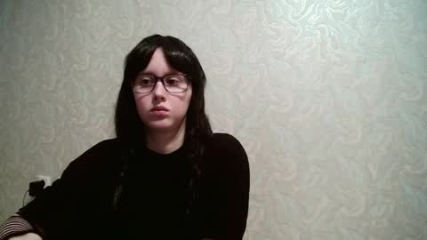 Amomira online show from 12.14.25